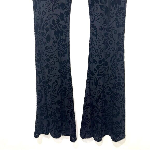 Forgiveness Floral Velvet Burnout Super Flare Pant - Black M - Picture 3 of 7